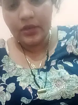 Snapshot of seemi_bhabhi chatting on 02/09/25, 03:00 seemi bhabhi online show from 02/09/25, 03:00