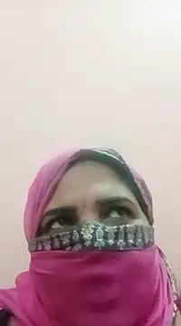 Snapshot of seemi_bhabhi chatting on 03/01/25, 07:59 seemi bhabhi online show from 03/01/25, 07:59