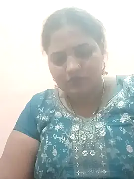 Snapshot of seemi_bhabhi chatting on 03/15/25, 03:48 seemi bhabhi online show from 03/15/25, 03:48