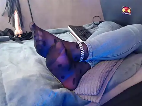 GoddessMonicaNylon online show from 10/31/25, 12:50