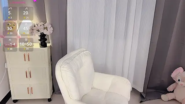 Snapshot of Lucky-susuBB chatting on 12/15/24, 06:51 Lucky-susuBB online show from 12/15/24, 06:51