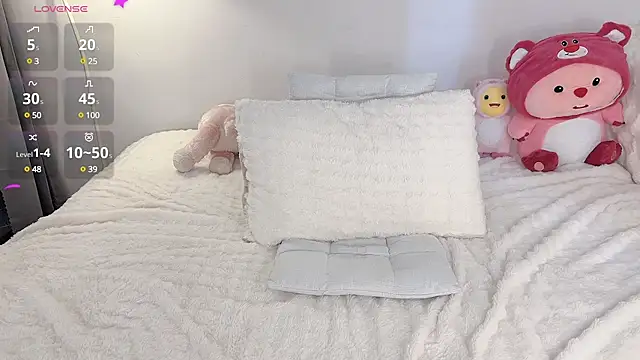 Snapshot of Lucky-susuBB chatting on 01/12/25, 06:17 Lucky-susuBB online show from 01/12/25, 06:17