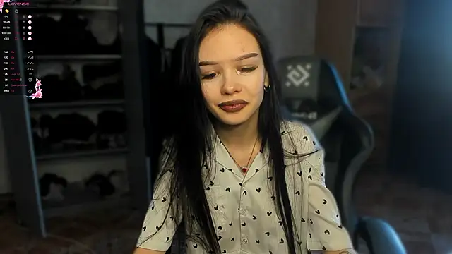 SweetyDeviliya online show from 03/24/26, 03:00