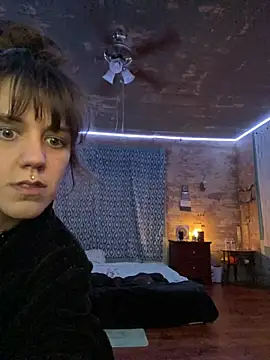 AvariaaVexx online show from 11/29/25, 02:47