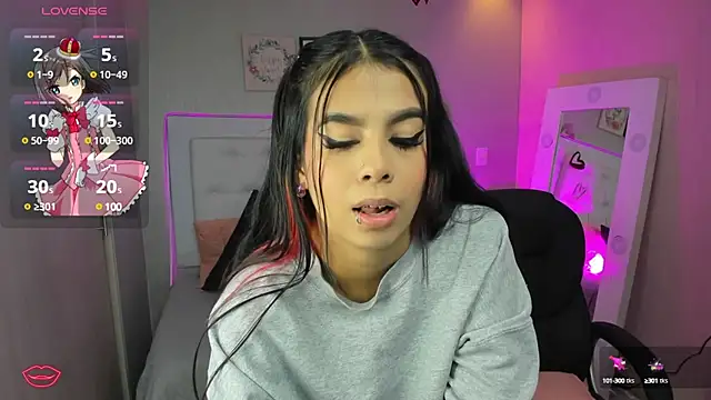 Snapshot of EMALINDA__HILSS chatting on 02/21/25, 11:55 EMALINDA HILSS online show from 02/21/25, 11:55