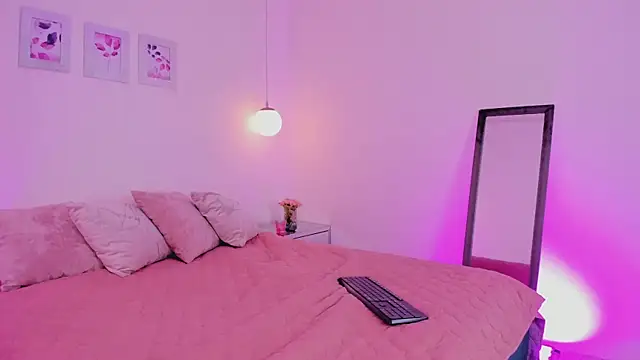 ibella7 online show from 03/03/26, 07:42