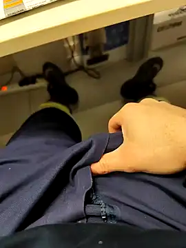 Snapshot of coppiapazza chatting on 12/21/24, 09:23 coppiapazza online show from 12/21/24, 09:23