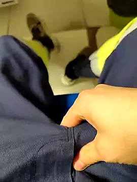 Snapshot of coppiapazza chatting on 12/26/24, 09:04 coppiapazza online show from 12/26/24, 09:04