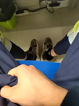 Snapshot of coppiapazza chatting on 12/27/24, 12:07 coppiapazza online show from 12/27/24, 12:07