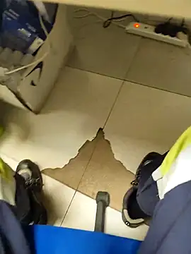 Snapshot of coppiapazza chatting on 02/21/25, 07:54 coppiapazza online show from 02/21/25, 07:54