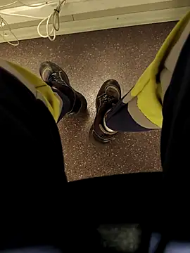 Snapshot of coppiapazza chatting on 09/13/25, 04:23 coppiapazza online show from 09/13/25, 04:23