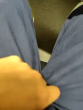 Snapshot of coppiapazza chatting on 10/15/25, 04:29 coppiapazza online show from 10/15/25, 04:29