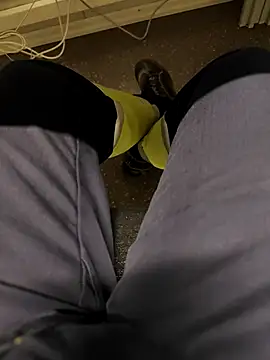 Snapshot of coppiapazza chatting on 12/19/25, 10:17 coppiapazza online show from 12/19/25, 10:17