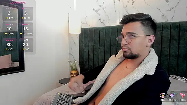 Edward max online show from 01/31/25, 06:35