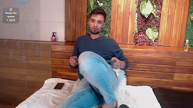 Edward max online show from 02/03/25, 03:31