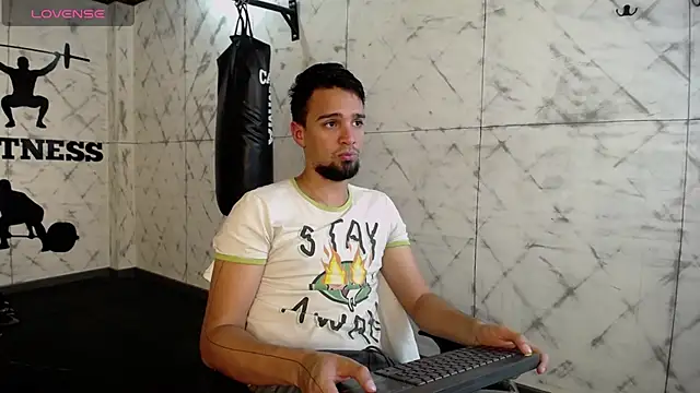 Edward max online show from 02/19/25, 11:36