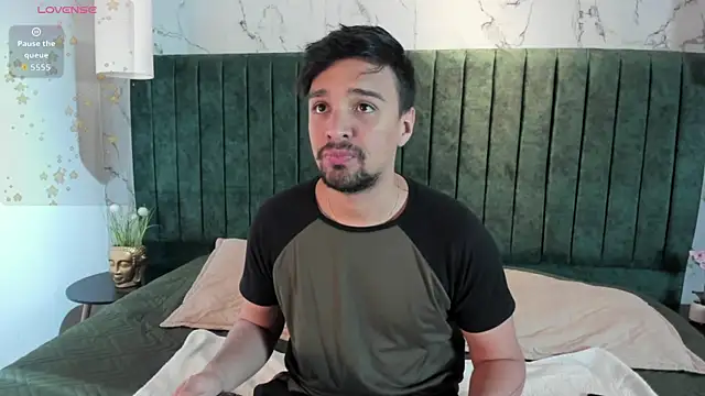 Edward max online show from 01/13/26, 03:34