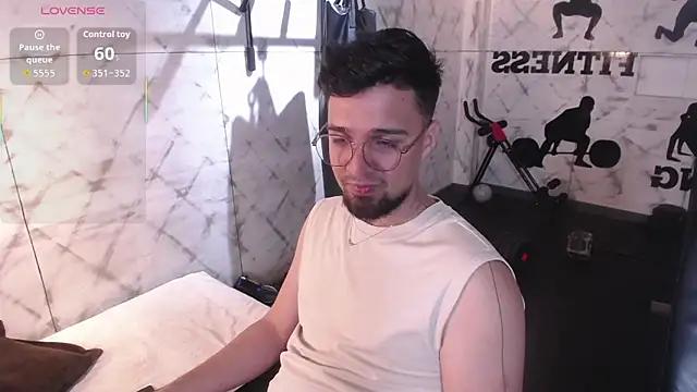 Edward max online show from 03/18/26, 03:42