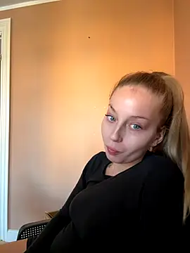 Hr Frk Olsen online show from 09/25/25, 11:58