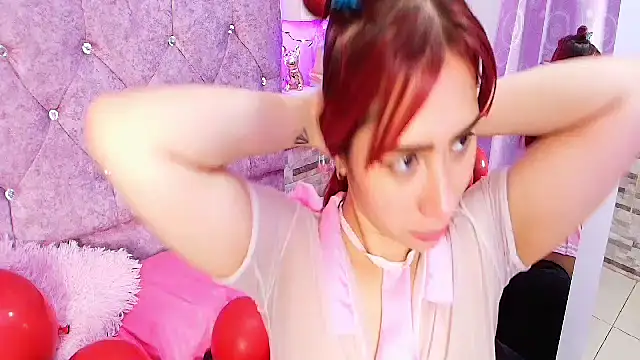 Snapshot of Melannytaylor chatting on 02/15/25, 06:33 Melannytaylor online show from 02/15/25, 06:33