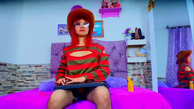 Snapshot of Melannytaylor chatting on 10/09/25, 09:24 Melannytaylor online show from 10/09/25, 09:24