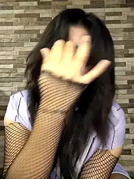 Elsa sweet online show from 10/17/25, 03:42