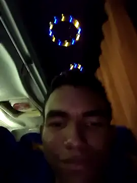 Reynold2608 online show from 04/04/26, 12:20