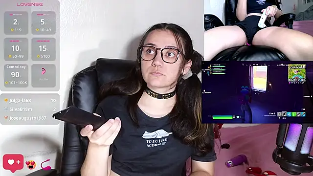 Snapshot of sobresalinaa chatting on 10/16/25, 10:05 sobresalinaa online show from 10/16/25, 10:05