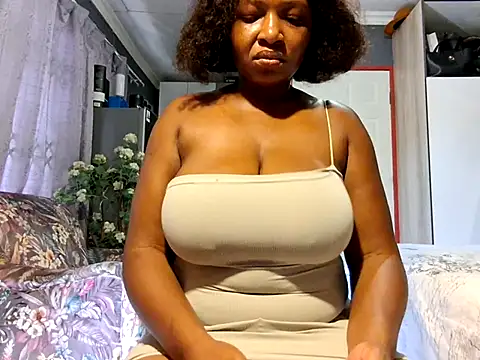 EbonyRose9 online show from 04/12/26, 07:35