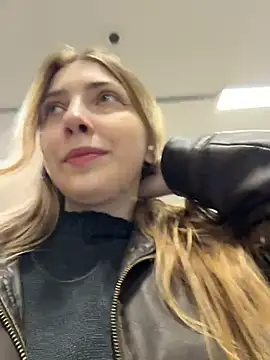 Sunny   Bunny online show from 02/19/26, 01:07