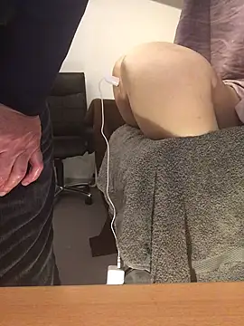 Snapshot of Inseminator69 chatting on 01/04/25, 10:27 Inseminator69 online show from 01/04/25, 10:27