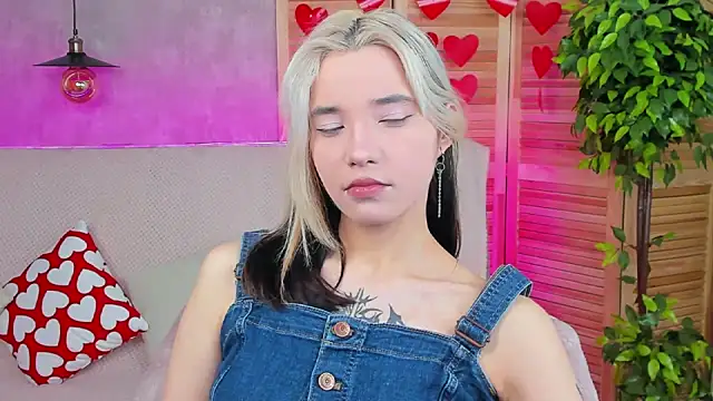 as1an girlfriend online show from 02/25/25, 03:52