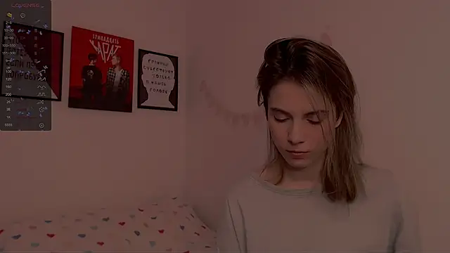 Snapshot of _ni_kiss chatting on 02/02/25, 11:32 ni kiss online show from 02/02/25, 11:32