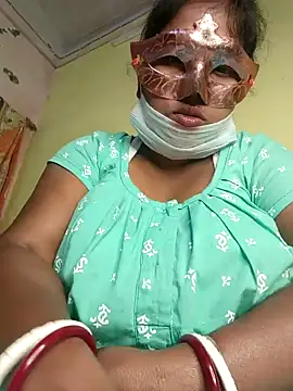 Snapshot of tinabhabhi chatting on 12/23/24, 10:32 tinabhabhi online show from 12/23/24, 10:32