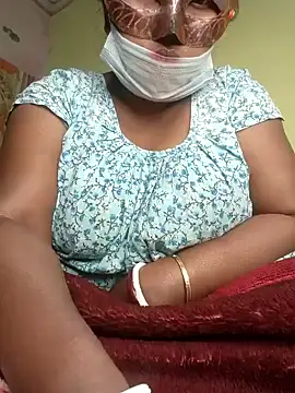 Snapshot of tinabhabhi chatting on 01/06/25, 06:52 tinabhabhi online show from 01/06/25, 06:52