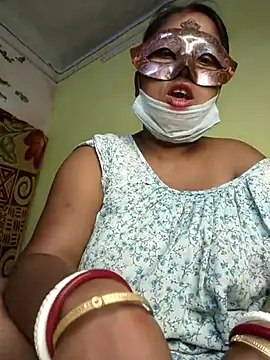Snapshot of tinabhabhi chatting on 03/18/25, 10:57 tinabhabhi online show from 03/18/25, 10:57