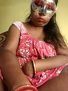 Snapshot of tinabhabhi chatting on 04/27/26, 10:13 tinabhabhi online show from 04/27/26, 10:13