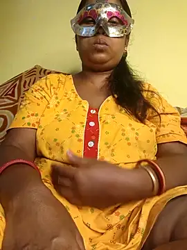 Snapshot of tinabhabhi chatting on 04/28/26, 09:47 tinabhabhi online show from 04/28/26, 09:47