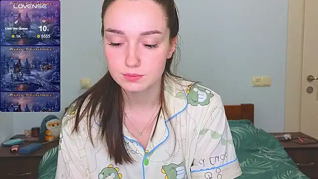 Snapshot of Wild_Sophie_ chatting on 01/23/25, 08:56 Wild Sophie online show from 01/23/25, 08:56