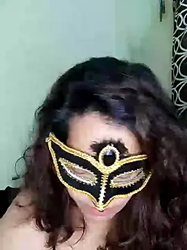 Snapshot of Anika-Bhabhi chatting on 01/17/25, 07:08 Anika-Bhabhi online show from 01/17/25, 07:08