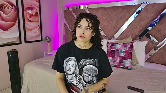 KatherineGomez online show from 05/05/26, 12:40
