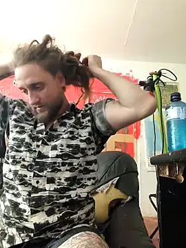 Ozomitro online show from 10/03/25, 02:47