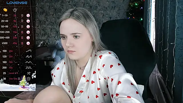 Your small bunny online show from 12/20/24, 06:19