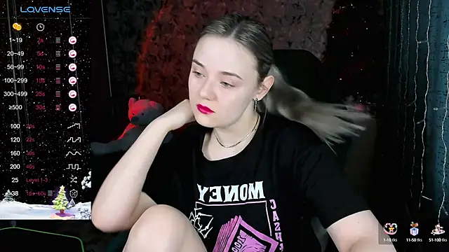 Your small bunny online show from 01/14/25, 01:15