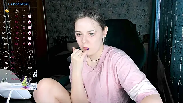 Your small bunny online show from 01/21/25, 04:10