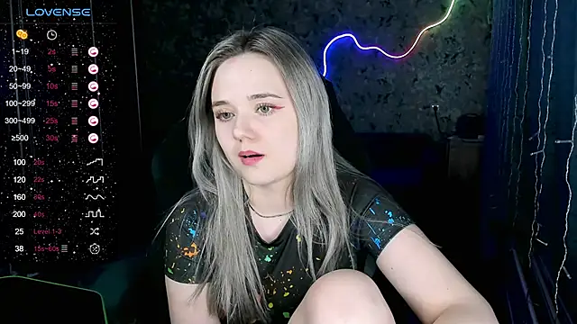 Your small bunny online show from 01/26/25, 12:54