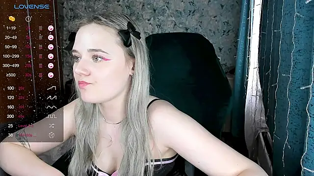 Your small bunny online show from 02/01/25, 09:11