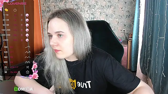 Your small bunny online show from 03/10/25, 09:10