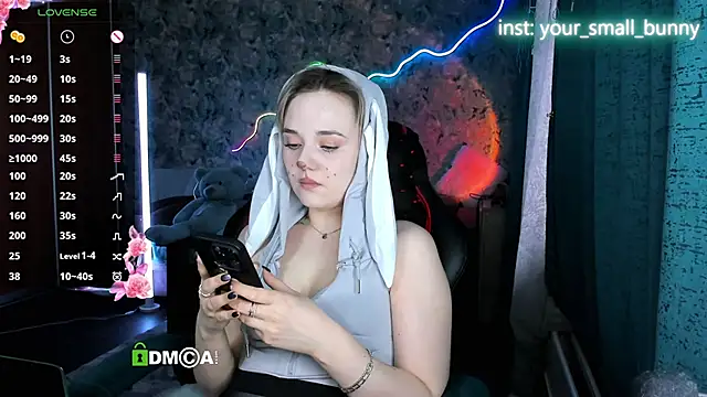 Your small bunny online show from 04/06/26, 02:09