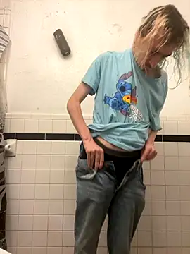 tallnerdyguy online show from 09/23/25, 09:18